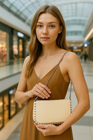 Zincir Askılı Stud Detaylı Kadın Omuz Çantası