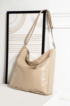 Kadın Modern Tasarımlı Geniş Hacimli  Kaliteli Deri Salaş Omuz Çantası