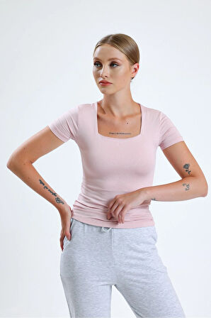 Kadın Açık Pembe Kare Yaka Kısa Kol Viskon Bluz