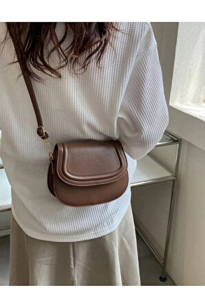 Retro mila çapraz askılı omuz çantası