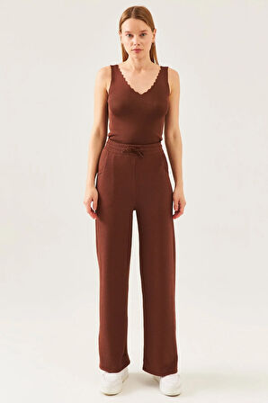 Kadın Kaverengi Kolsuz Kalın Askılı Merdiven Yaka Yazlık Atlet Triko Bluz