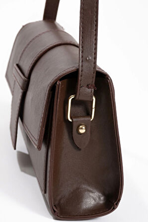 Şık tasarımlı klasik stil baget çapraz çanta