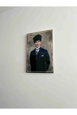Atatürk Cam Tablo 34