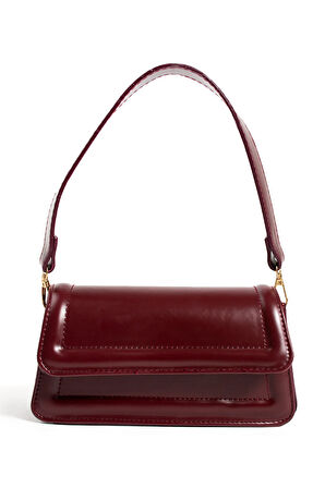 Kadın şık tasarımlı çapraz askılı  çantası