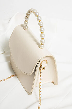 El ve omuz çantası inci boncuklu