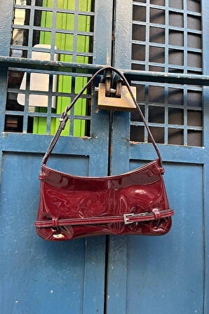 Mila Model Bordo Renk Rugan Kadın Kemerli Mini Baget Çanta