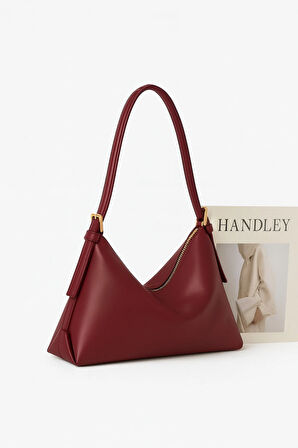 Lüks Suni Deri Omuz Çantası – Gold Detaylı Zarif Model