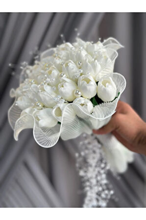 Tül Detaylı İncili Islak Lale