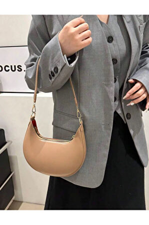 AY DİZAYNLI GÜNLÜK ŞIK TASARIMLI KADIN KOLTUK ALTI BAGET ÇANTA