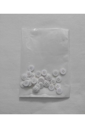 Beyaz Renk 1.5 cm çapında Polyester Düğme 30 Adet.