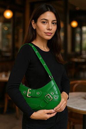 Lüks Zımba Detaylı Baget Omuz Çantası