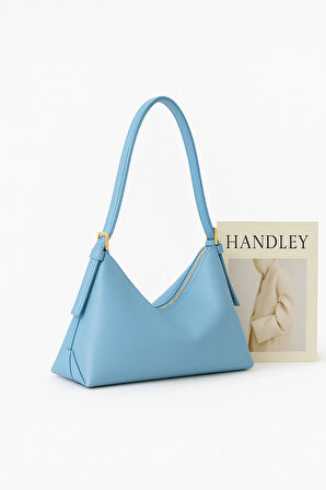 Lüks Suni Deri Omuz Çantası – Gold Detaylı Zarif Model