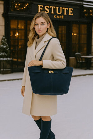 Lüksün Zerafetin Stilin Omuzdaki Asaleti Bu Süet Omuz Çantasında