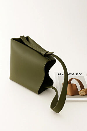 Luxe Sport Omuz Çantası + Makyaj Çantası Hediyeli