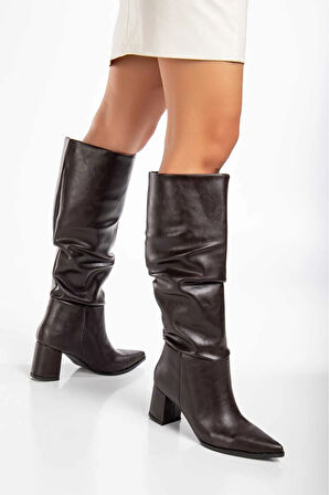 Kadın Sivri Burunlu Körüklü Topuklu Fermuarsız Diz Altı Çizme