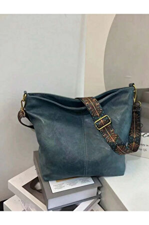 Kadın günlük hayatta kullandığımız en rahat çanta salaş yumuşak deri kolon askılı