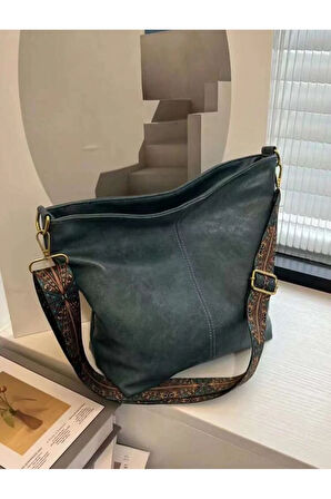 Kadın günlük hayatta kullandığımız en rahat çanta salaş yumuşak deri kolon askılı