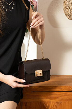 KADIN ÇAPRAZ ZİNCİR ASKILI OMUZ ÇANTASI