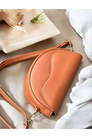 Kadınlar İçin Kapaklı, Mıknatıs Kapatmalı, Çok Yönlü Omuz ve El Çantası ile Şık Yeni Çapraz Çanta