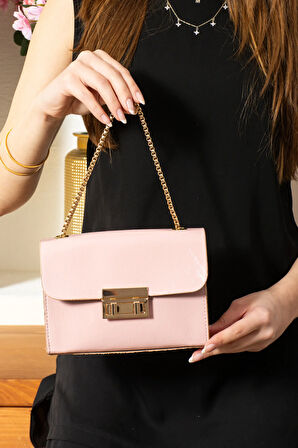 KADIN ÇAPRAZ ZİNCİR ASKILI OMUZ ÇANTASI