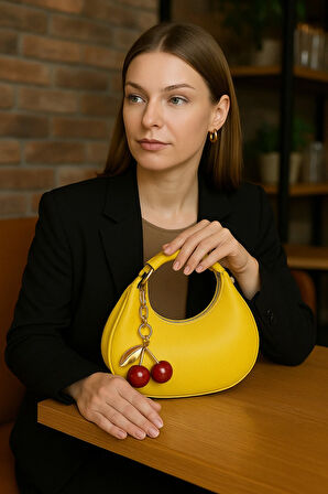 Kiraz Charm Detaylı Omuz Çantası Mini Şık Model