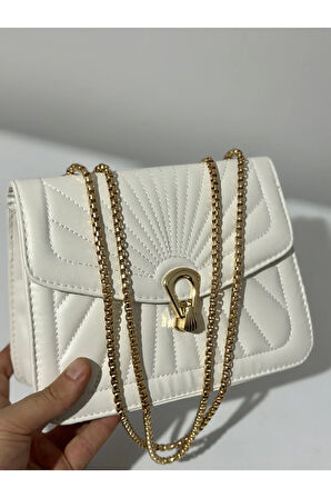 Tavuz nakış işlemeli 2 gözlü çapraz kilitli çanta