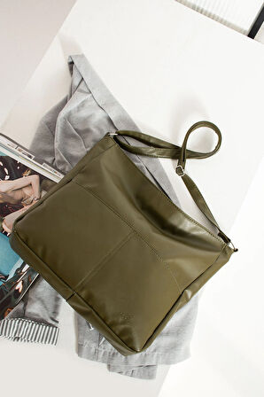 Kadın Modern Tasarımlı Geniş Hacimli  Kaliteli Deri Salaş Omuz Çantası