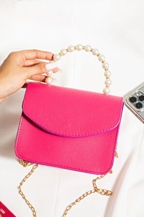 El ve omuz çantası inci boncuklu