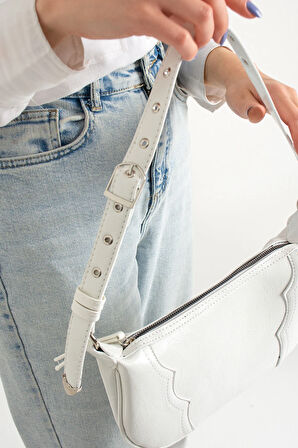 Omuz çantası  baget zımbalı çanta