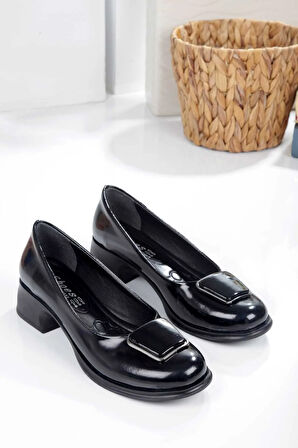 Kadın Topuklu Desenli Kare Tokalı Babet