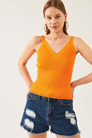 Kadın Turuncu Kolsuz Askılı Bel ve Yaka Detaylı Yazlık Atlet Triko Bluz