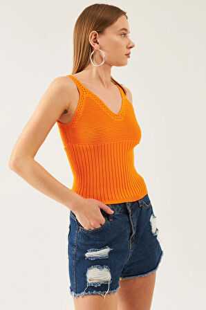 Kadın Turuncu Kolsuz Askılı Bel ve Yaka Detaylı Yazlık Atlet Triko Bluz