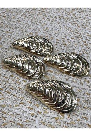 Midye kabuğu modelli gold renk büyük düğme seti