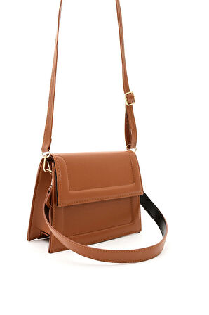 Kadın Çapraz Asmalı Ve  Elden Tutmalı Çanta