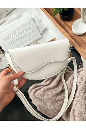 Kadınlar İçin Kapaklı, Mıknatıs Kapatmalı, Çok Yönlü Omuz ve El Çantası ile Şık Yeni Çapraz Çanta