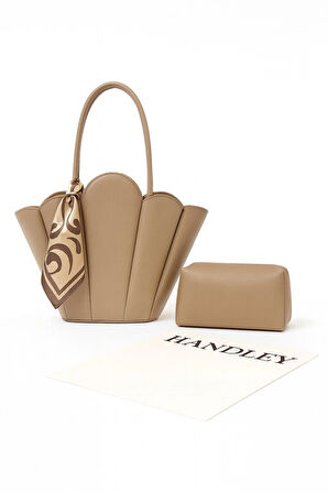 Lüks Tasarım Scallop Omuz & El Çantası Seti (Cüzdan Fular Hediyeli)