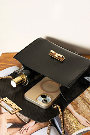 KADIN ÇAPRAZ ZİNCİR ASKILI OMUZ ÇANTASI