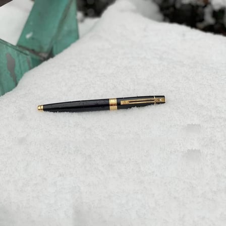 Sheaffer 9325-1 300 Serisi Roller Kalem Parlak Siyah Altın