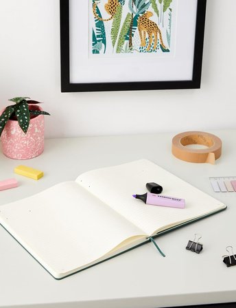 Moleskine Pro Notebook Profesyonel Çalışma Not Defteri (Elastik Kilitli Sert Kapak, Ekstra Büyük 19 