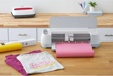 Cricut Discover 3 Ve Maker 3 Için Smart Iron On (33 Cm X 2,7 M, Siyah) - 3,7 M'Ye Kadar Uzun Kesimle