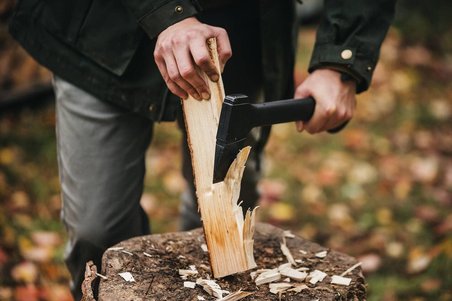 Fiskars Evrensel Balta, Sağlam, Taşıma Çantası Ile, Yapışmaz Kaplama, Çelik Bıçak/Cam Elyaf Takviyel
