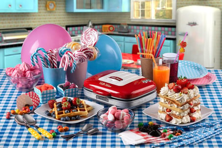 Ariete Party Time Waffle Makinesi Kırmızı 1973/00-700 Watt, Güç Hazır Işık Göstergesi, Kablo Sarma, 