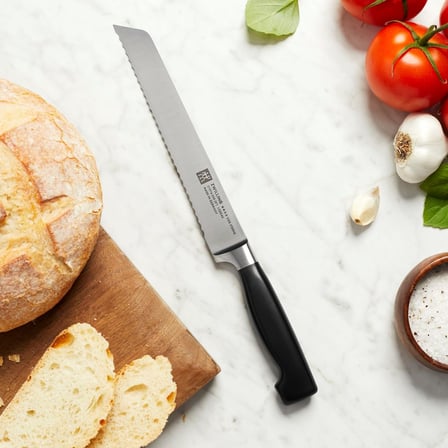 Zwilling Four Star Mutfak Bıçağı, Paslanmaz Çelik, Siyah