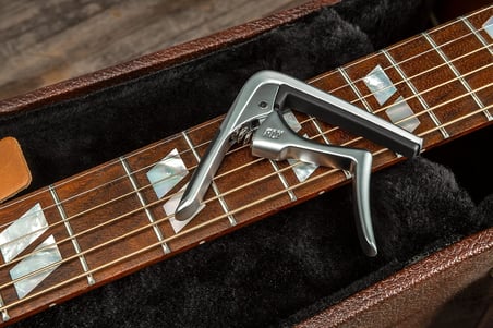 Jim Dunlop Trigger Fly Capo Kavisli Saten Krom