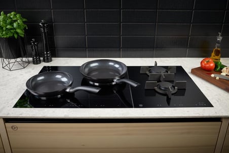 Fissler Tava Seti 2 Parçalı 24 + 28 Cm Essential Black – Alüminyum Tava, Kaplamalı, Seramik, İndüksi