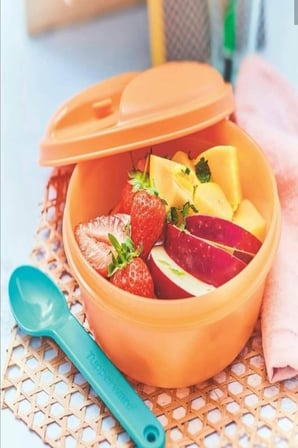 Tupperware 600Ml. Kaşıklı Salata Kabı