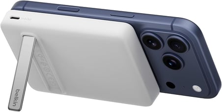 Belkin Boostcharge 10000 Mah İnce Manyetik Stantlı Power Bank, Beyaz