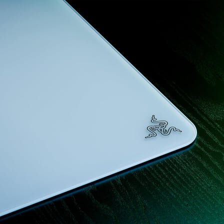 Razer Atlas - Cam Fare Altlığı (Birinci Sınıf Temperli Cam, Ultra Pürüzsüz Yüzey, Mikro Kazınmış Yüz