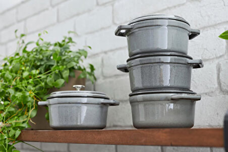 Staub La Cocotte Döküm Tencere, Grafit Gri