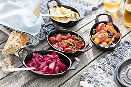 Staub Specialities Döküm Sahan, Demir, Siyah